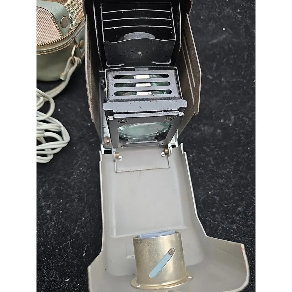 Vintage Luminar Mini Slide Projector Made In Japan With Case Tested Works!